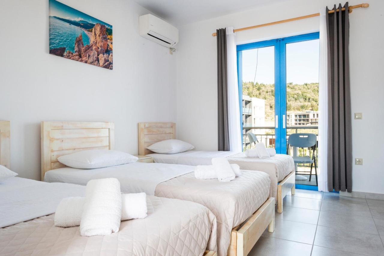 Blue Horizon Hotel Himare Bagian luar foto