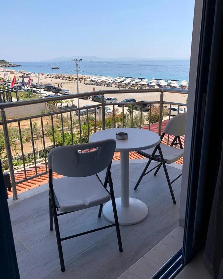 Blue Horizon Hotel Himare Bagian luar foto