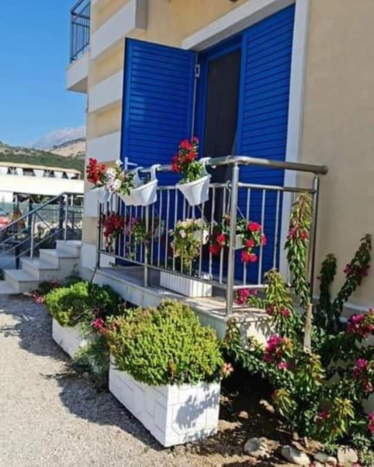 Blue Horizon Hotel Himare Bagian luar foto