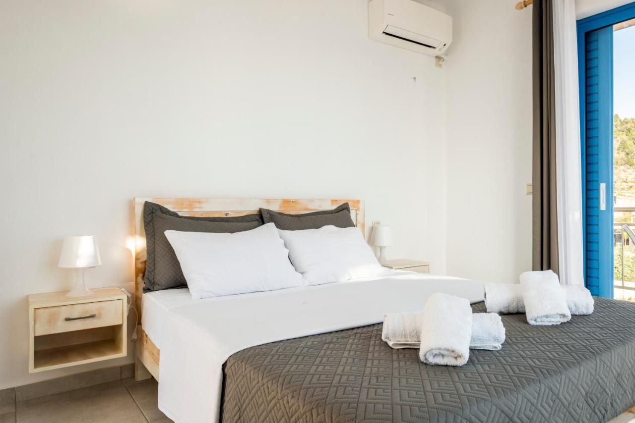 Blue Horizon Hotel Himare Bagian luar foto