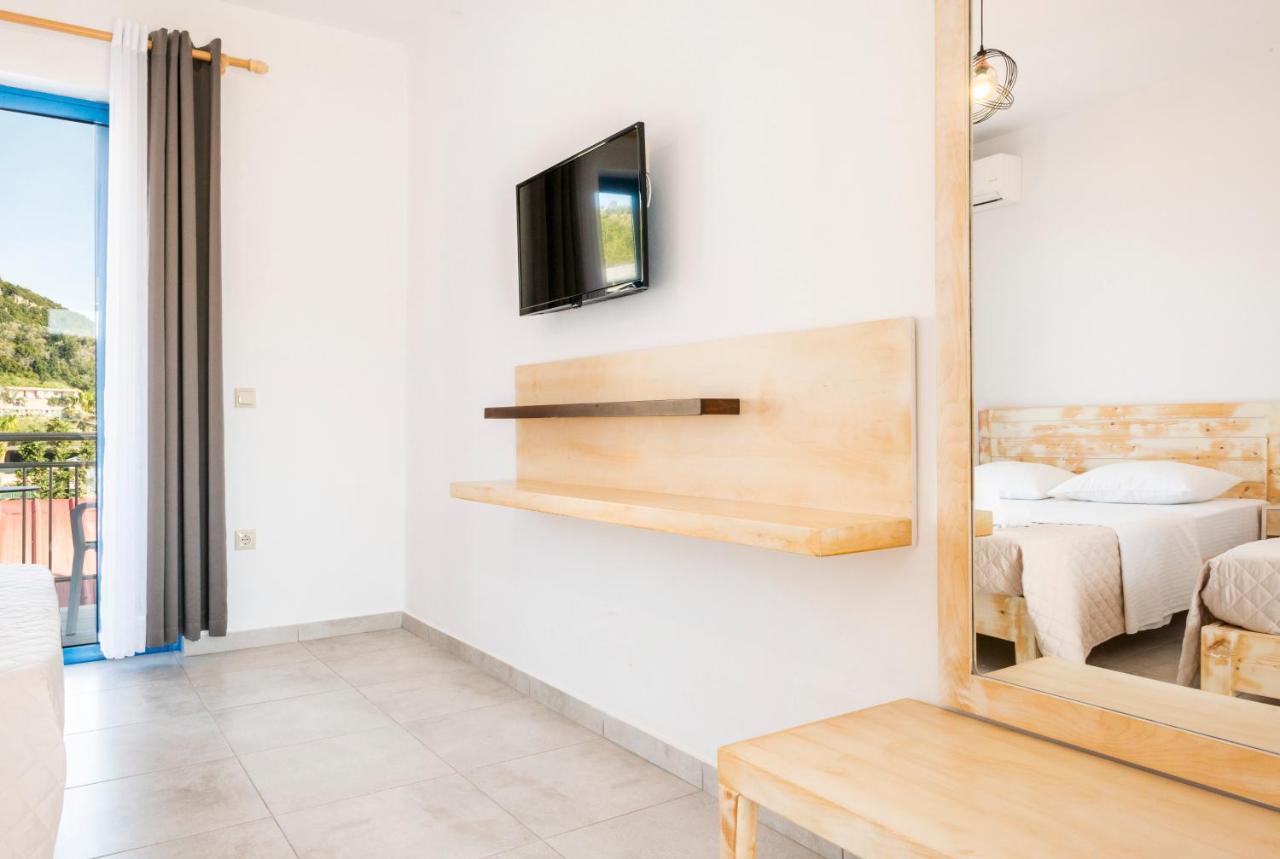 Blue Horizon Hotel Himare Bagian luar foto
