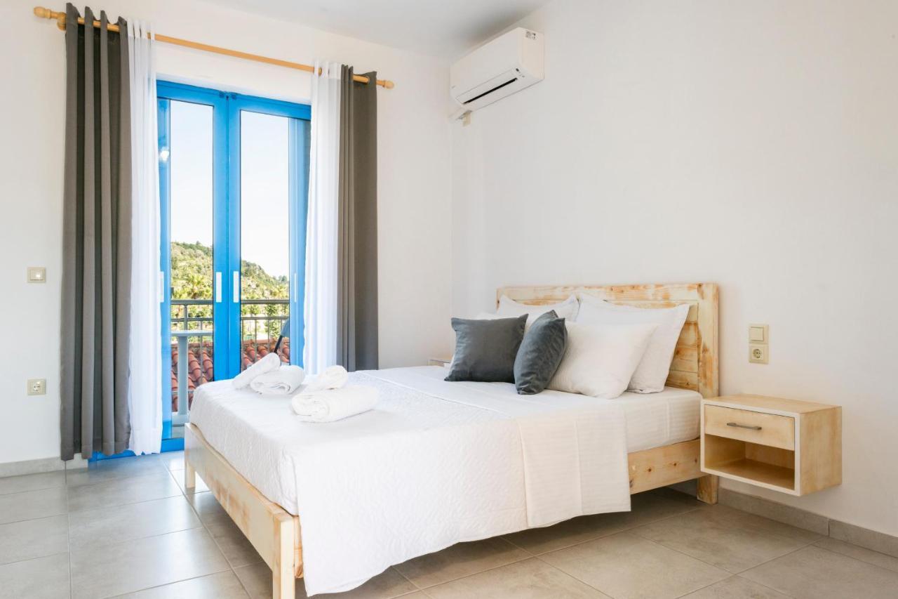 Blue Horizon Hotel Himare Bagian luar foto